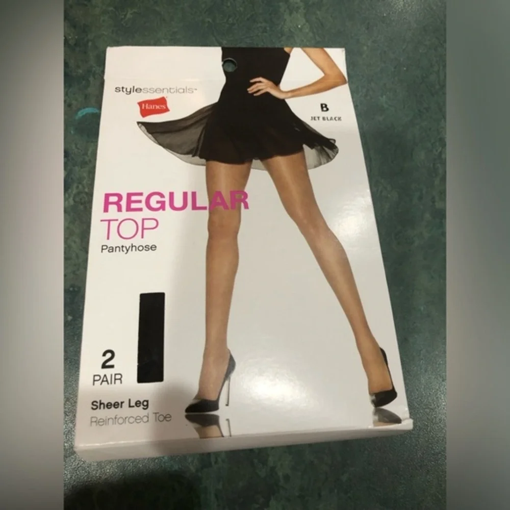 4pairs Hanes regular top sheer leg reinforced toe jet black pantyhose size B new